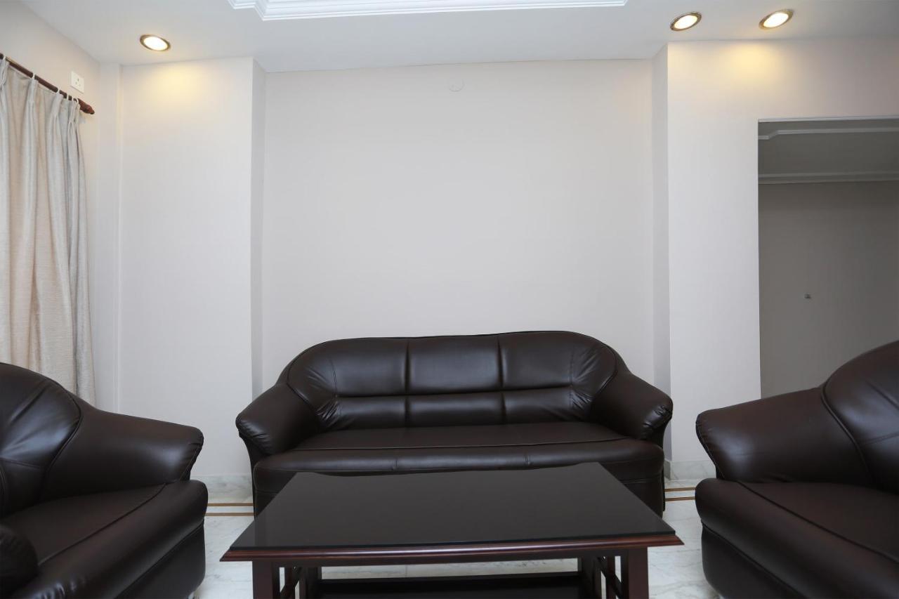 Oyo 19855 B S Guest House Jādabpur Екстериор снимка